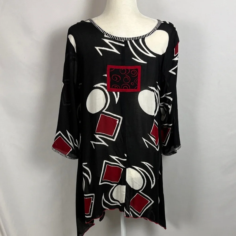 IGUANA Artsy Asymmetrical Tunic Top Black Red White Mixed Print - Picture 6 of 11